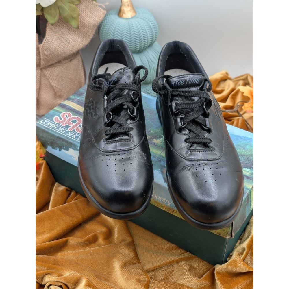 NIB SAS Free Time Womens 10 S Slim Black Leather Comfort Walking Shoes USA Made